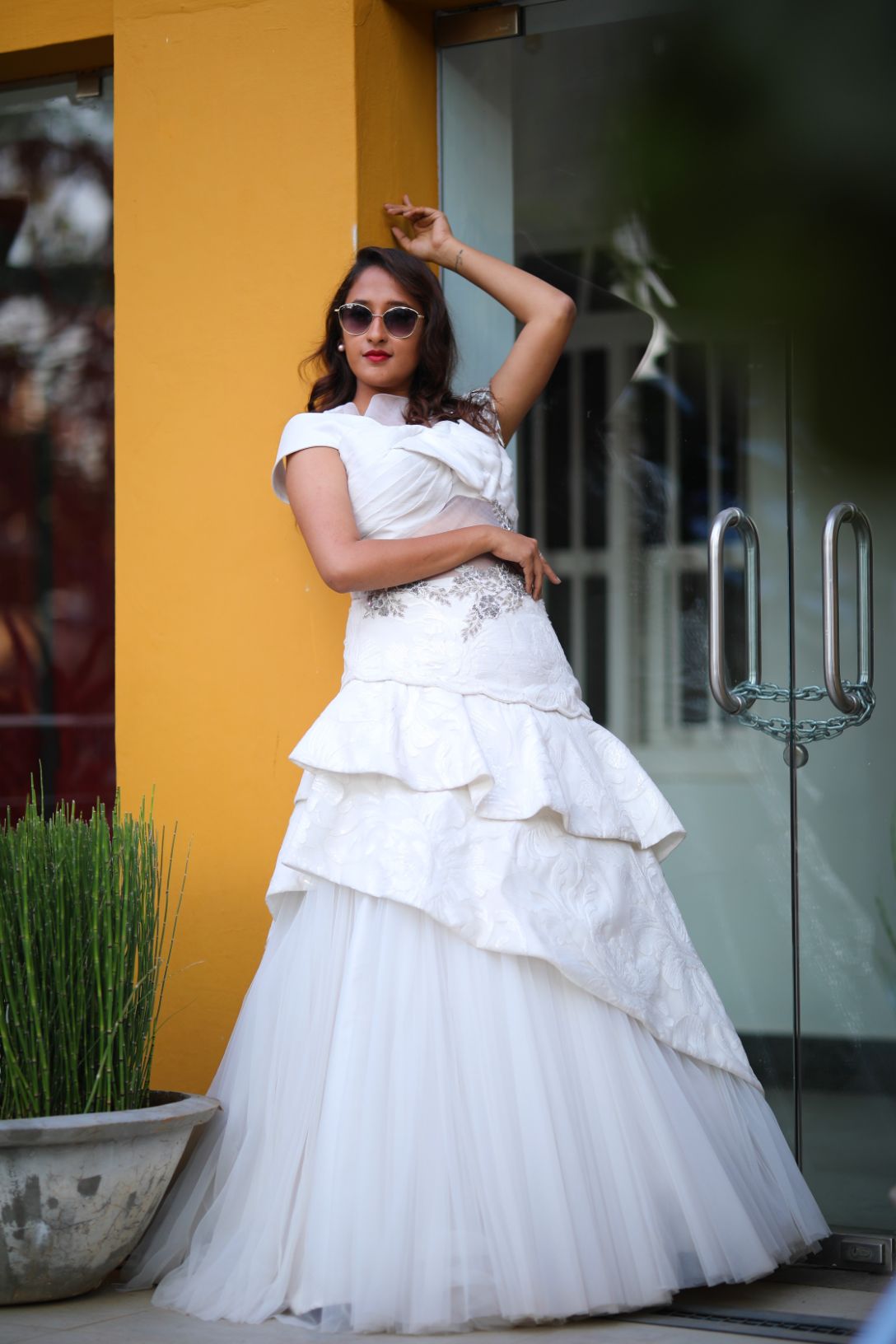 Old Hollywood luxury womenswear editorial, look 4