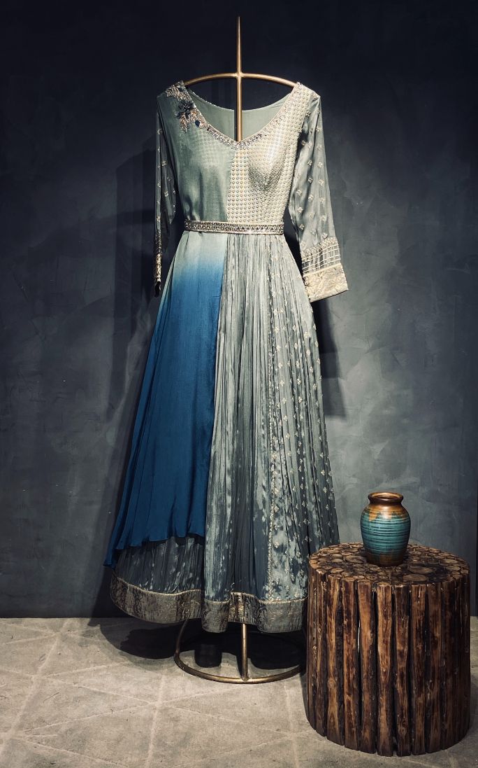 The Dazzles Experience luxury womenswear editorial, look 22