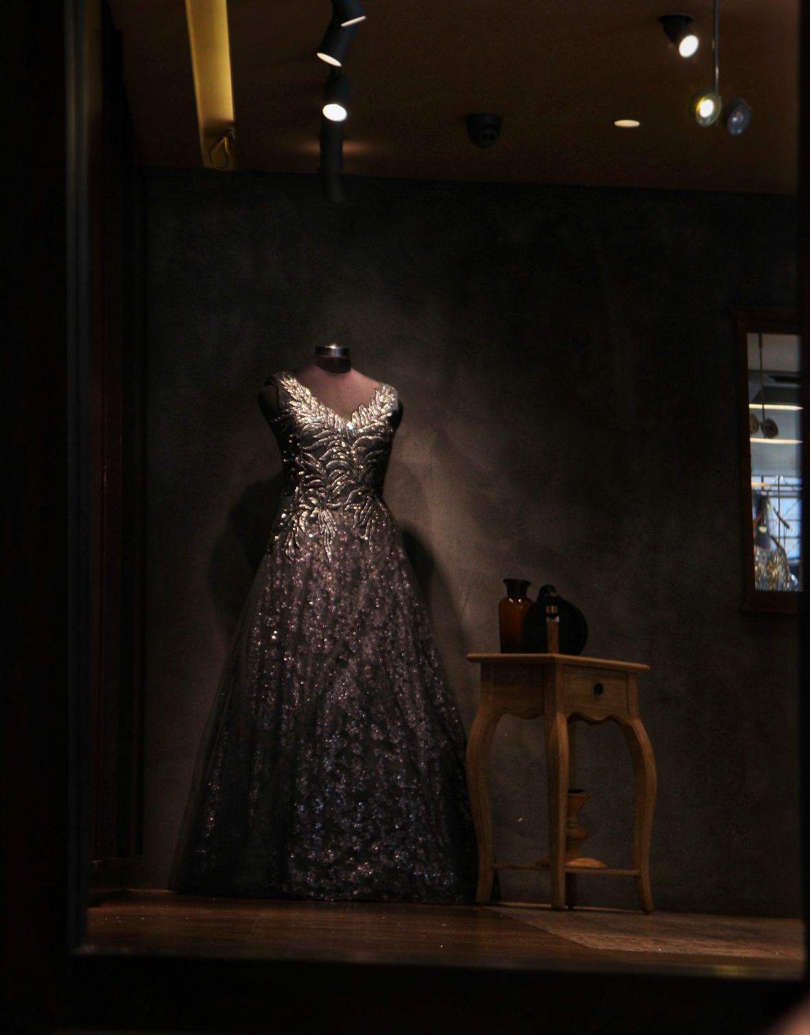 The Dazzles Experience luxury womenswear editorial, look 28
